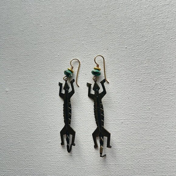 Vintage Antique Metal Tiger Dangle Earrings - Picture 4 of 5